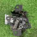 замок кришки капота Volkswagen Passat B5 (1996-2005) 3B0823509K