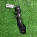 Кронштейн крышки багажника задній Volkswagen Passat B5 3B9827569