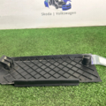 Накладка упору для ніг Volkswagen Passat B5 8D1864777