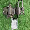 Петля двери прав нижн перед VW PASSAT B5 Volkswagen Passat B5 4B0831412B
