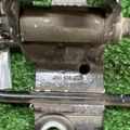 Петля двери прав нижн перед VW PASSAT B5 Volkswagen Passat B5 4B0831412B