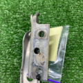 Петля капота, права пассат б5 Volkswagen Passat B5 3B0823302