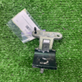 Петля кришки багажника Volkswagen Passat B5 3B9827301D