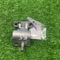 Петля кришки багажника Volkswagen Passat B5 3B9827301D