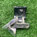 Петля кришки багажника VW B5 Volkswagen Passat B5 3B9827301D