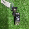Петля передніх дверей верхня (права сторона) Volkswagen Passat B5 1J0831402A