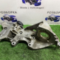800 грн. кронштейн генератора. оригінал Volkswagen Passat B6 (2005-2010) 03L903143K