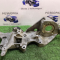 800 грн. кронштейн генератора. оригінал Volkswagen Passat B6 (2005-2010) 03L903143K