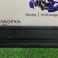 Бокова заглушка багажника права Volkswagen Passat B6 (2005-2010) 3C9867464