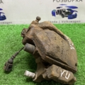 Cупорт передній лівий  Volkswagen Passat B6 (2005-2010)