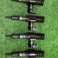 Форсунка паливна Volkswagen Passat B6 (2005-2010) 03G130073S