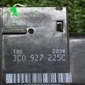 Клавіша електромеханічного гальма стоянки Volkswagen Passat B6 (2005-2010) 3C0927225C