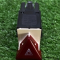 Кнопка аварійки Volkswagen Passat B6 (2005-2010) 3C0953509