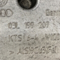 Кронштейн подушки (опори) двигуна, передньої Volkswagen Passat B6 (2005-2010) 03L199207