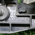 Кронштейн  ручки задня ліва Volkswagen Passat B6 (2005-2010) 3C0837885G