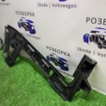 Кронштейн заднього бампера лівий Volkswagen Passat B6 (2005-2010) 3C9807393
