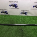 Лівий молдинг лобового Volkswagen Passat B6 (2005-2010) 3C0854327B