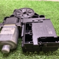 МОТОРЧИК СТЕКЛОПОДЬЕМНИКА ПЕРЕДНЕГО ПРАВОГО  Volkswagen Passat B6 (2005-2010) 3C0959792