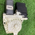 Моторчик стеклоподъемника зад правый Volkswagen Passat B6 (2005-2010) 1K0959704P
