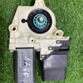 Моторчик стеклоподъемника зад правый Volkswagen Passat B6 (2005-2010) 1K0959704P
