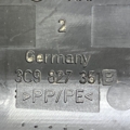 Накладка петлі багажника ліва Volkswagen Passat B6 (2005-2010) 3C9827351B
