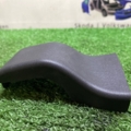 Накладка правої петлі багажника Volkswagen Passat B6 (2005-2010) 3C9827352B