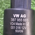 Насос-двигун омивача фа Volkswagen Passat B6 (2005-2010) 3B7955681