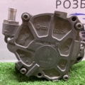 Насос вакуумний Volkswagen Passat B6 (2005-2010) 03L145100F