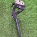 Петля капота ліва Volkswagen Passat B6 (2005-2010) 3C0823301E