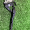 Петля капота права Volkswagen Passat B6 (2005-2010) 3C0823302E