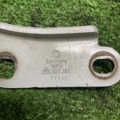 Петля кришки багажника Volkswagen Passat B6 (2005-2010) 3C5827301