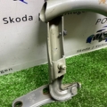 Петля кришки багажника Volkswagen Passat B6 (2005-2010) 3C5827301B