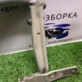 Петля кришки багажника Volkswagen Passat B6 (2005-2010) 3C5827301B