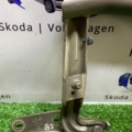 Петлі ляди Volkswagen Passat B6 (2005-2010) 3C5827301B