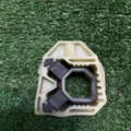 Подушка кріплення радіатора верхня Volkswagen Passat B6 (2005-2010) 1K0121367M