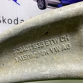 Важіль передньої підвіски нижній правий Volkswagen Passat B6 (2005-2010) 3C0407153B