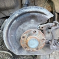 Задній правий кулак б6 Volkswagen Passat B6 (2005-2010) 357501117