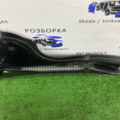Декоративна накладка під лобове скло жабо права Volkswagen Passat B6 3C2819404B