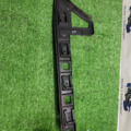 Кріплення бампера заднє праве Volkswagen Passat B6 3C5807394