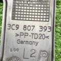 Кронштейн бампера заднего левый Volkswagen PASSAT B6 3C9807393