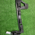 Кронштейн бампера заднего левый Volkswagen Passat B6 3C9807393
