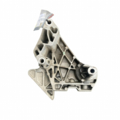 Кронштейн двигуна правий Volkswagen Passat B6 06F199207H