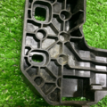 Кронштейн крепления центральной консоли Volkswagen Passat B6 3C1863143