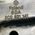 Кронштейн крила передній лівий Volkswagen Passat B6 3C0821141