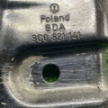 Кронштейн крила передній лівий Volkswagen Passat B6 3C0821141