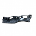 Кронштейн переднего бампера правий Volkswagen Passat B6 3C0807890A