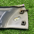 Кронштейн переднего правого крыла Volkswagen Passat B6 3C0821142