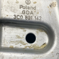 Кронштейн переднего правого крыла Volkswagen Passat B6 3C0821142