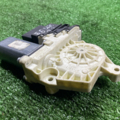 Мотор стеклоподъемника двери задней правой Volkswagen Passat B6 1K0959704P