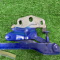 Петля капота b6 Volkswagen Passat B6 3C0823302D